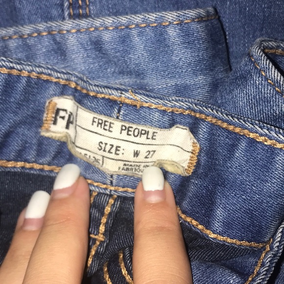 FREE PEOPLE JEANS - Picture 2 of 3